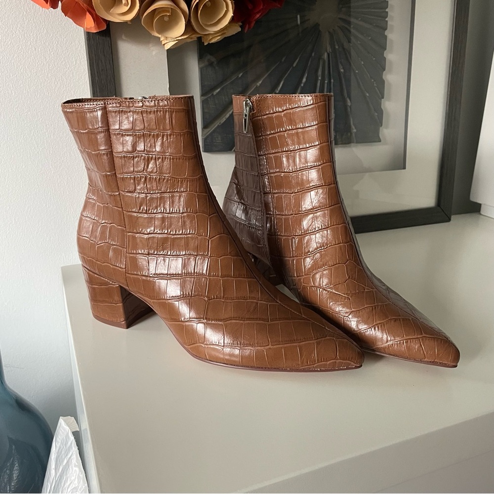 Dolce Vita Bel Ankle Boots size 7.5